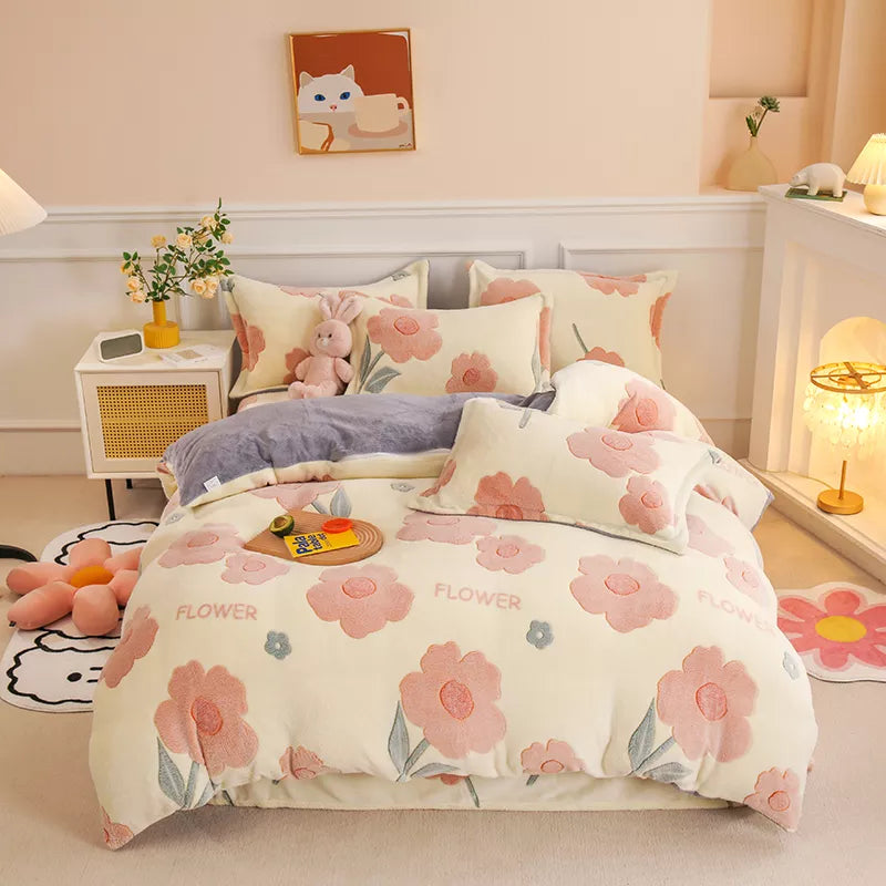 Winter Bliss: Double-Sided Velvet Duvet Cover for Cozy Comfort-1